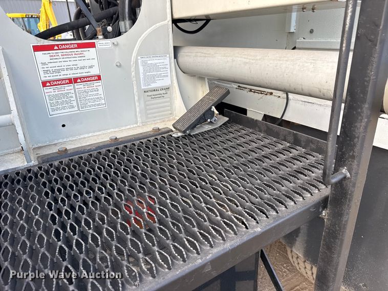 image for item EG2093 2012 Freightliner Business Class M2 crane truck