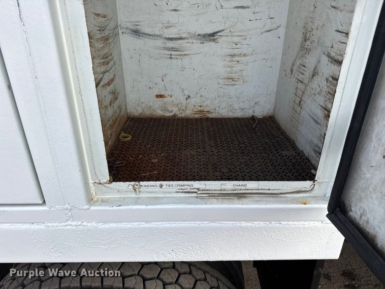 image for item EG2093 2012 Freightliner Business Class M2 crane truck