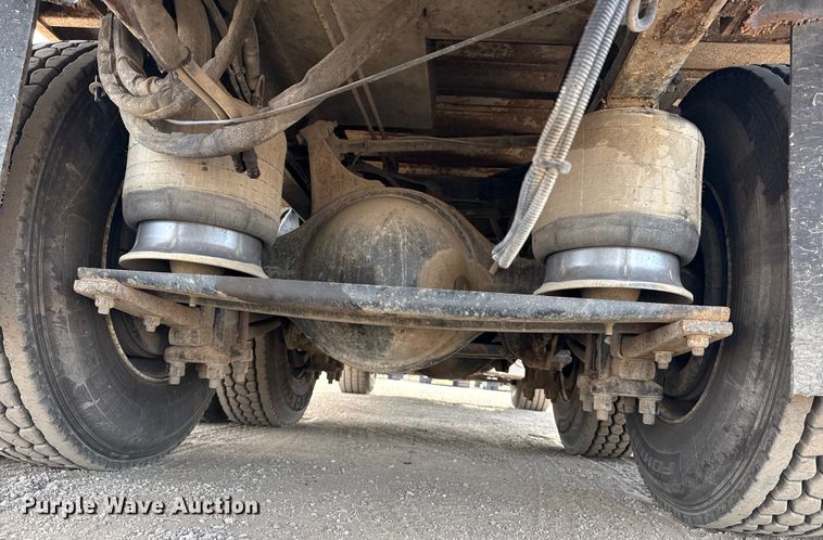 image for item EG2093 2012 Freightliner Business Class M2 crane truck