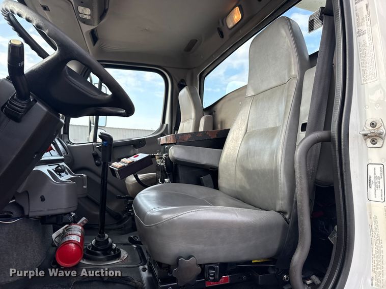 image for item EG2093 2012 Freightliner Business Class M2 crane truck