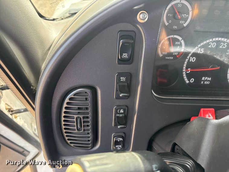 image for item EG2093 2012 Freightliner Business Class M2 crane truck