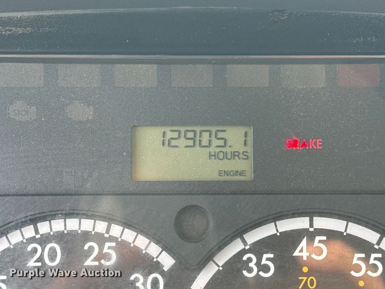 image for item EG2093 2012 Freightliner Business Class M2 crane truck