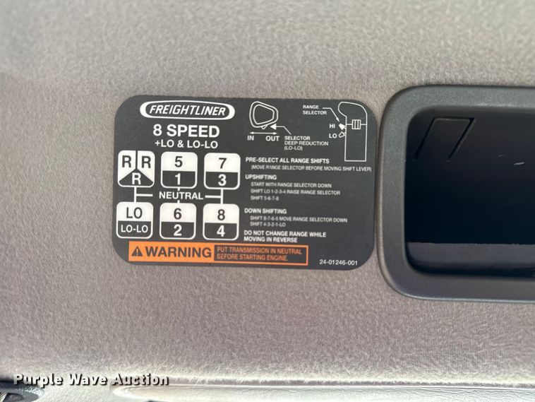 image for item EG2093 2012 Freightliner Business Class M2 crane truck