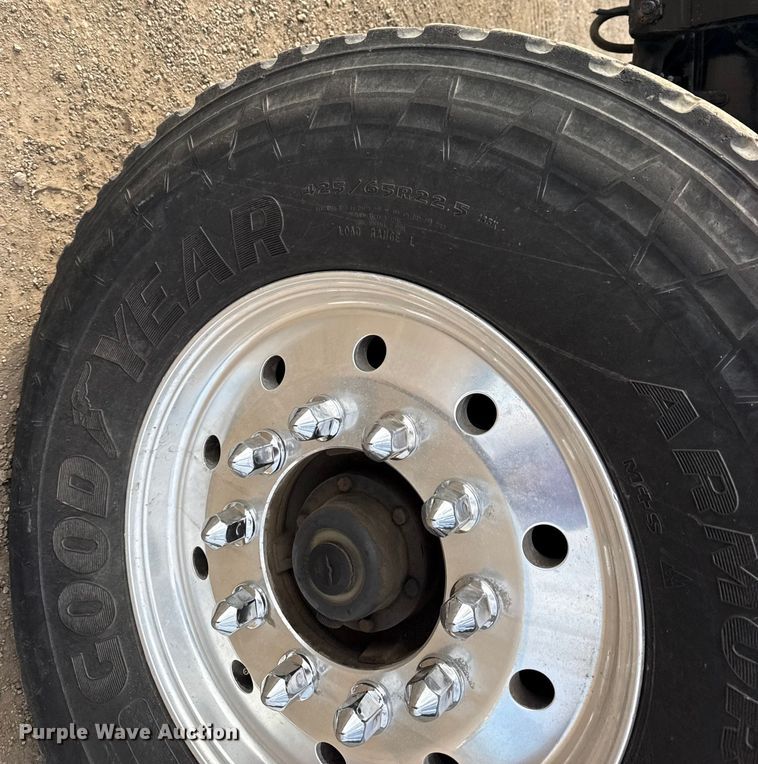 image for item EG2093 2012 Freightliner Business Class M2 crane truck