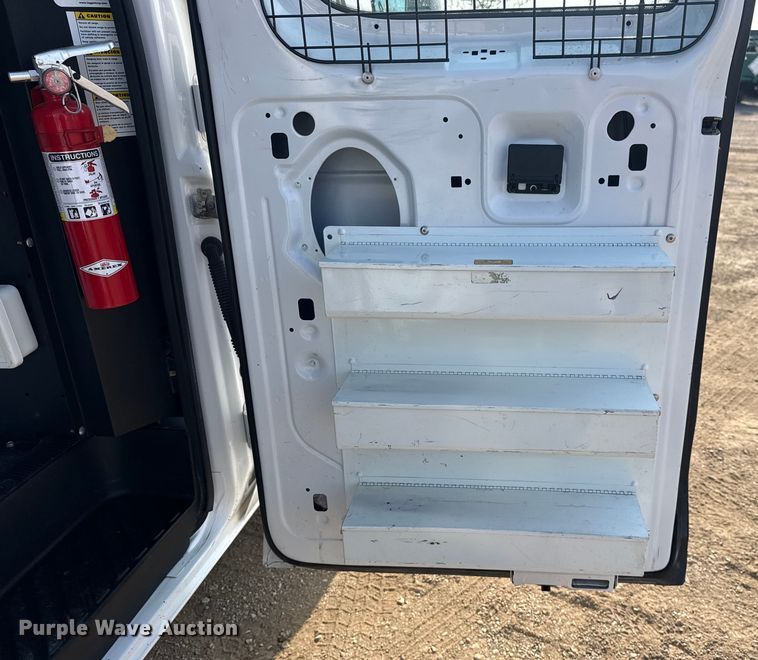 image for item EG2094 2010 Ford E350 van with bucket lift