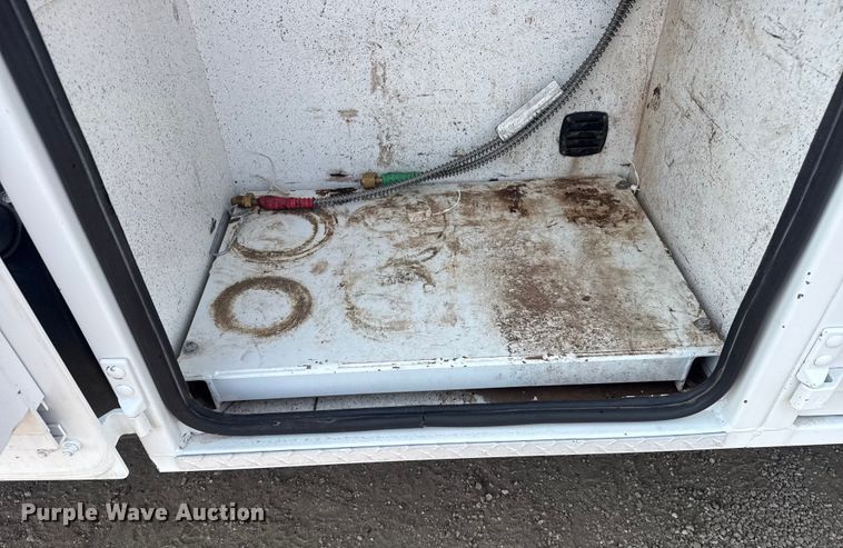 image for item EG2095 2014 Freightliner Business Class M2 utility / service truck