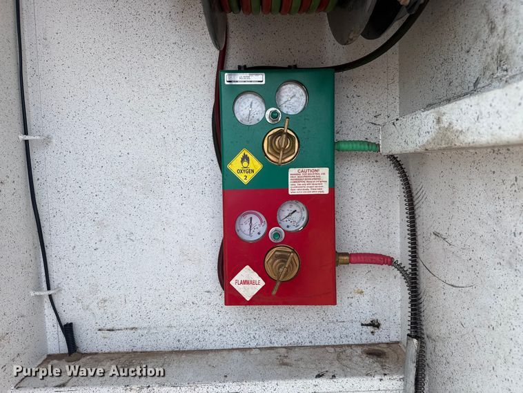 image for item EG2095 2014 Freightliner Business Class M2 utility / service truck