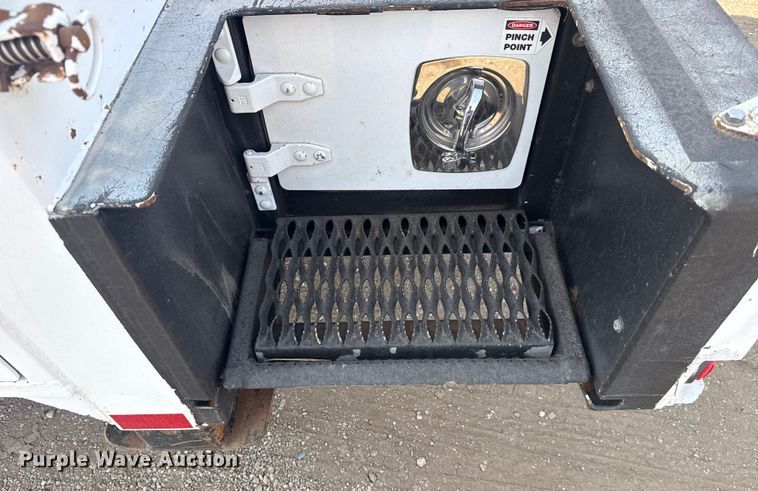 image for item EG2095 2014 Freightliner Business Class M2 utility / service truck