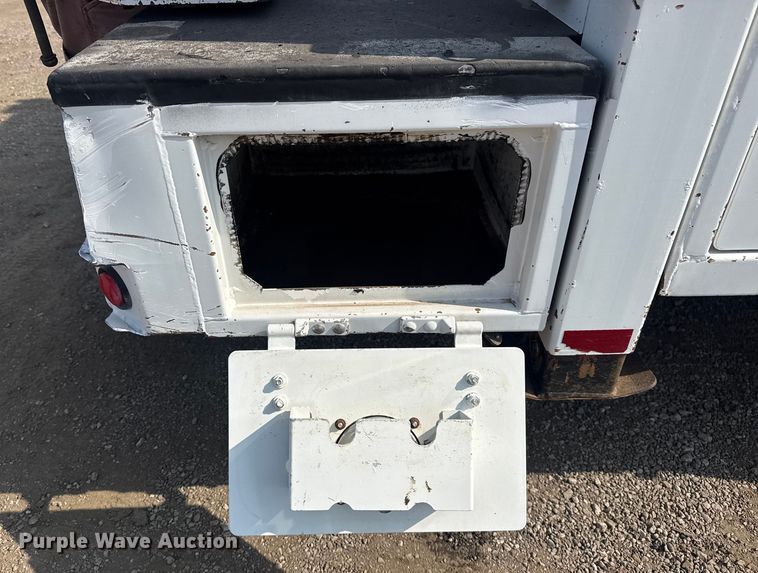 image for item EG2095 2014 Freightliner Business Class M2 utility / service truck