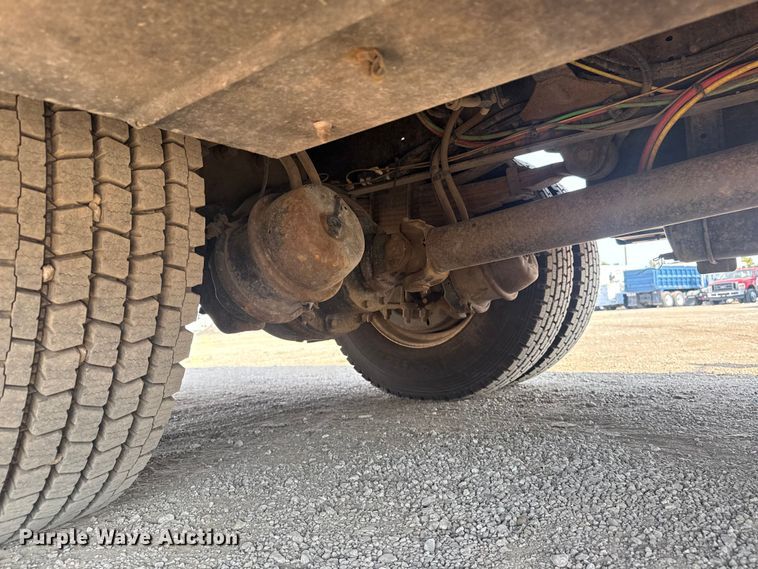 image for item EG2095 2014 Freightliner Business Class M2 utility / service truck