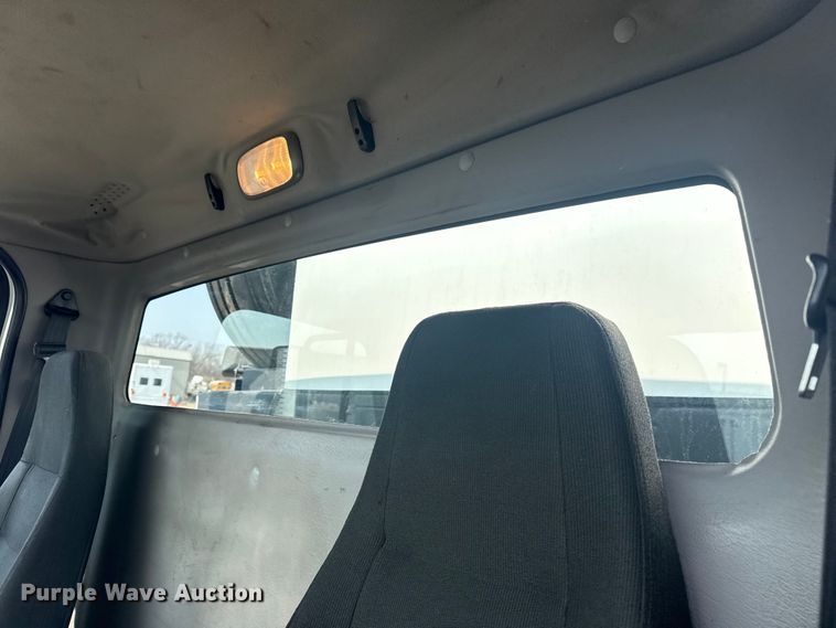 image for item EG2095 2014 Freightliner Business Class M2 utility / service truck