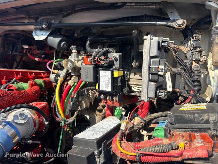 image for item EG2095 2014 Freightliner Business Class M2 utility / service truck