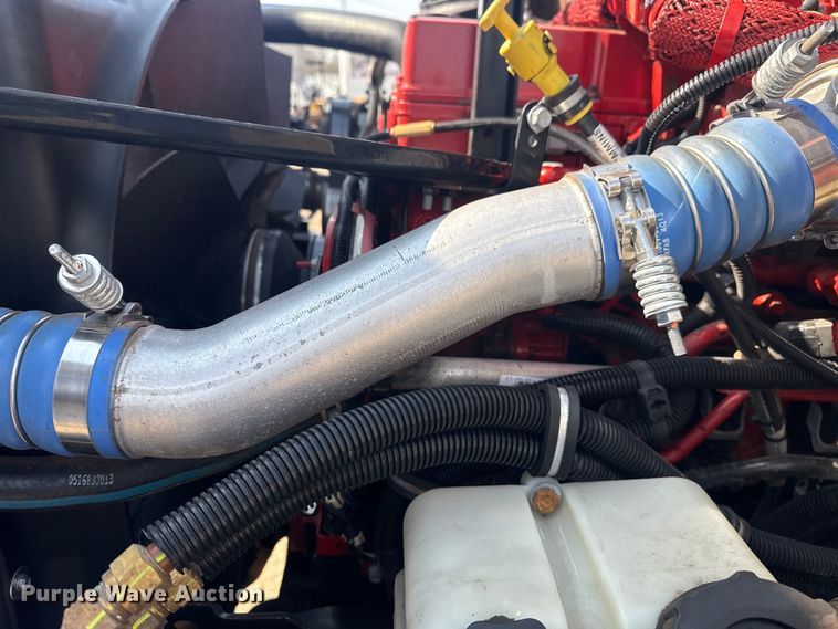 image for item EG2095 2014 Freightliner Business Class M2 utility / service truck