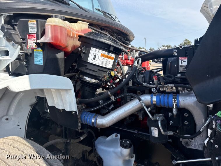 image for item EG2095 2014 Freightliner Business Class M2 utility / service truck