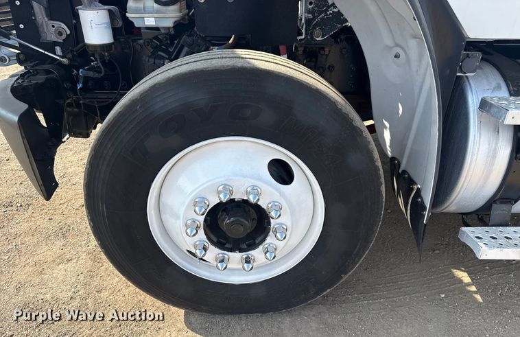 image for item EG2095 2014 Freightliner Business Class M2 utility / service truck