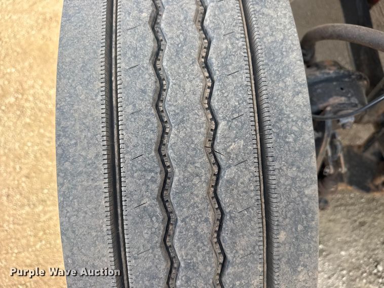 image for item EG2095 2014 Freightliner Business Class M2 utility / service truck