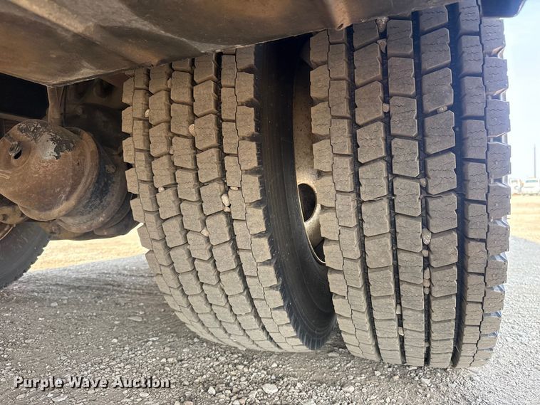 image for item EG2095 2014 Freightliner Business Class M2 utility / service truck