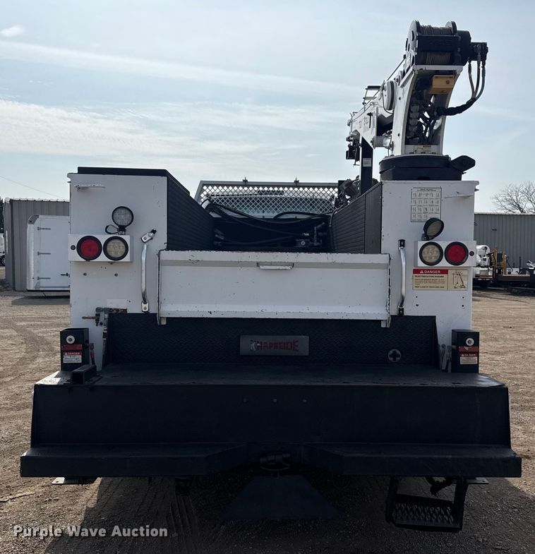 image for item EG2096 2011 Ford F650 Super Duty  utility / service truck