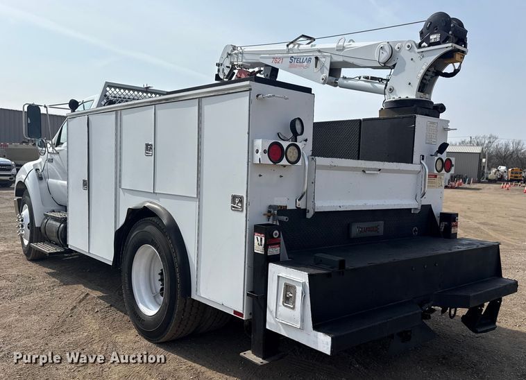 image for item EG2096 2011 Ford F650 Super Duty  utility / service truck