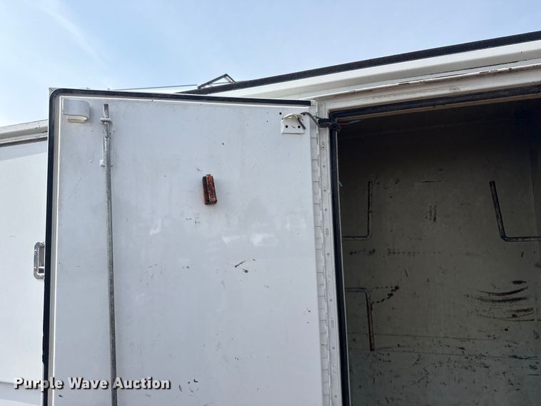 image for item EG2096 2011 Ford F650 Super Duty  utility / service truck