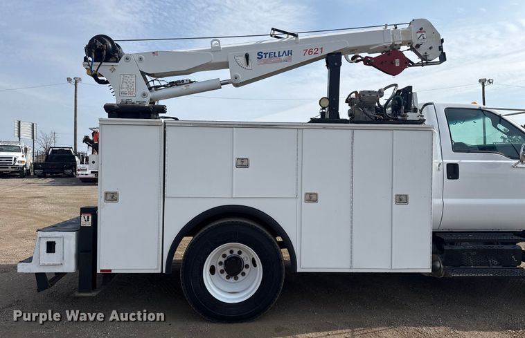 image for item EG2096 2011 Ford F650 Super Duty  utility / service truck