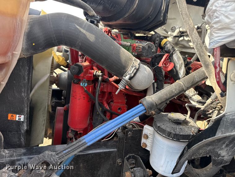 image for item EG2096 2011 Ford F650 Super Duty  utility / service truck