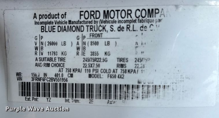 image for item EG2096 2011 Ford F650 Super Duty  utility / service truck