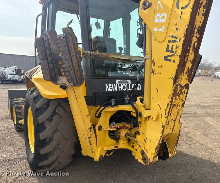 image for item EG2097 New Holland LB75B backhoe