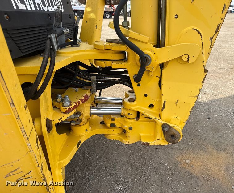 image for item EG2097 New Holland LB75B backhoe