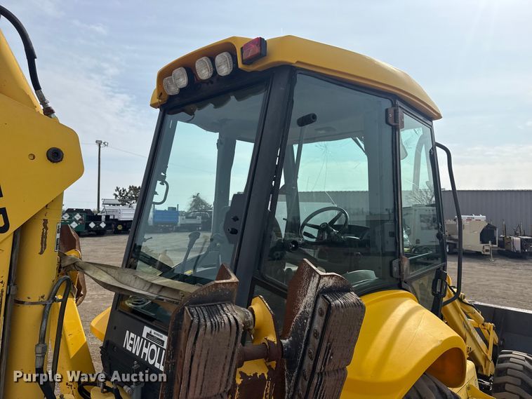 image for item EG2097 New Holland LB75B backhoe