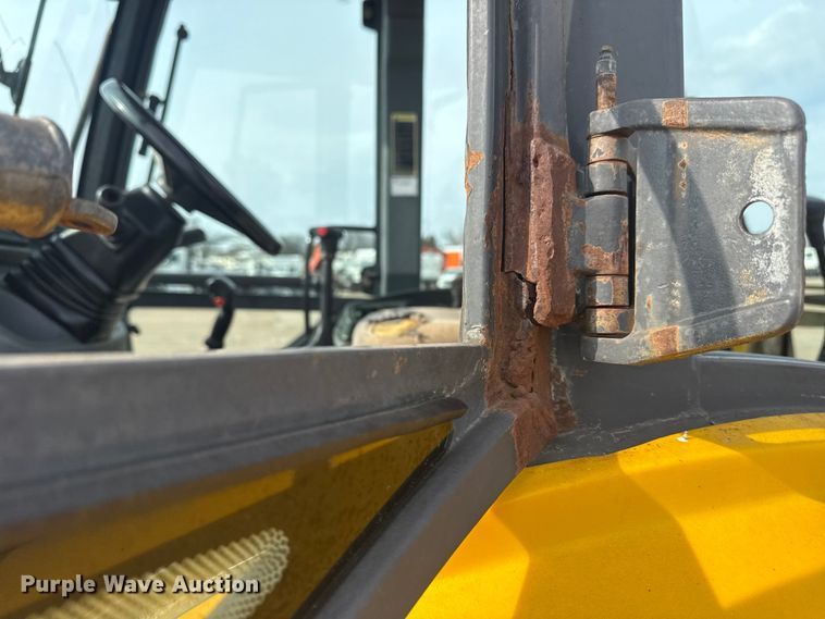 image for item EG2097 New Holland LB75B backhoe