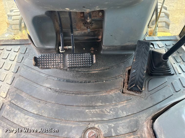 image for item EG2097 New Holland LB75B backhoe