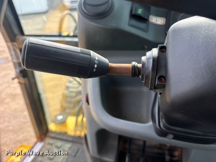 image for item EG2097 New Holland LB75B backhoe