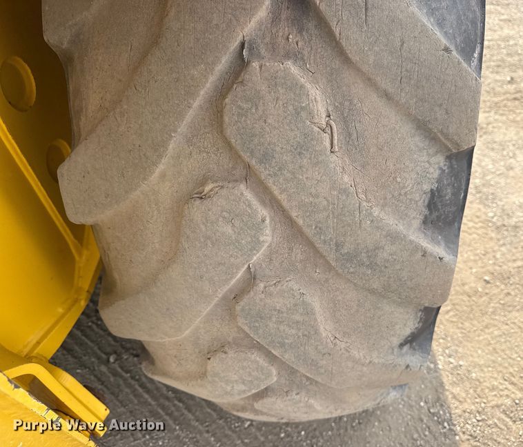 image for item EG2097 New Holland LB75B backhoe