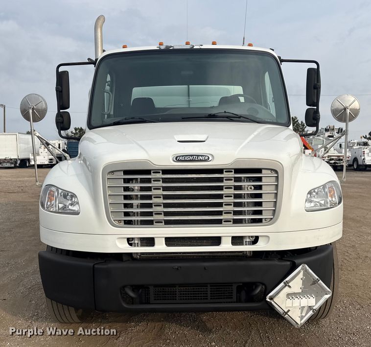 image for item EG2102 2014 Freightliner Business Class M2 utility / service truck