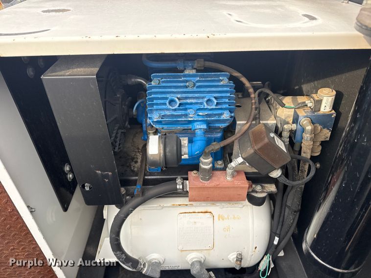 image for item EG2102 2014 Freightliner Business Class M2 utility / service truck