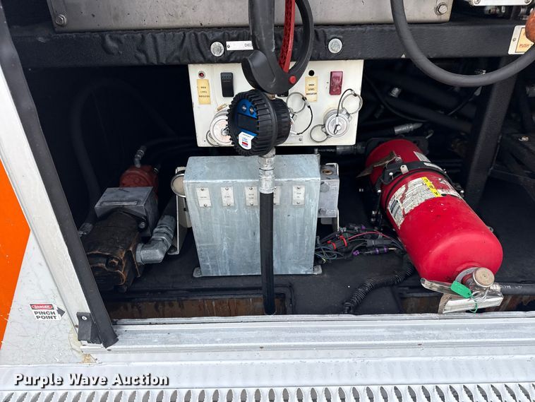 image for item EG2102 2014 Freightliner Business Class M2 utility / service truck