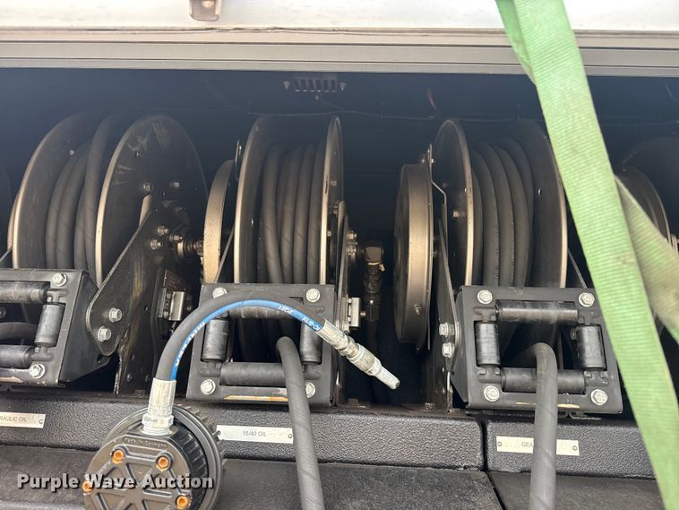 image for item EG2102 2014 Freightliner Business Class M2 utility / service truck