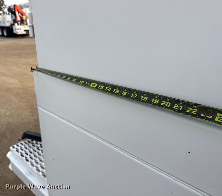 image for item EG2102 2014 Freightliner Business Class M2 utility / service truck