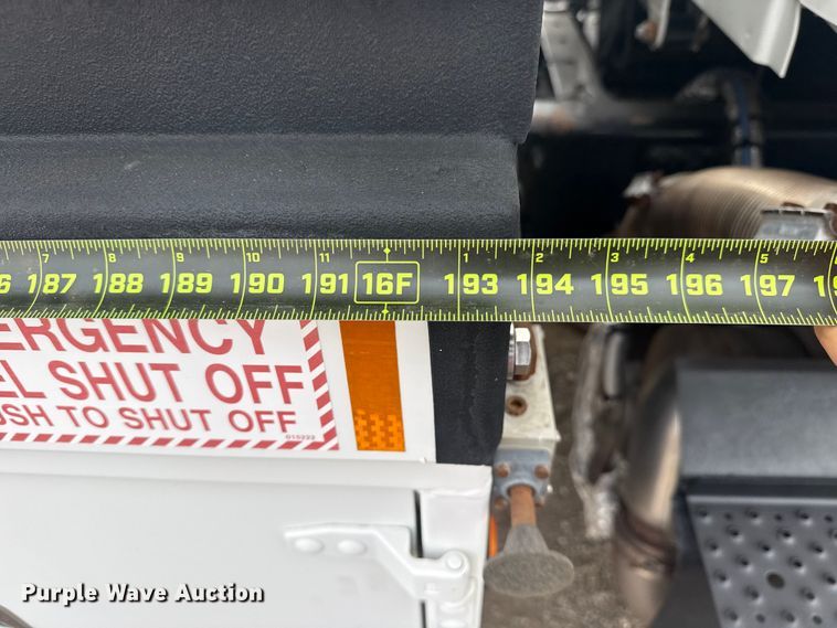 image for item EG2102 2014 Freightliner Business Class M2 utility / service truck