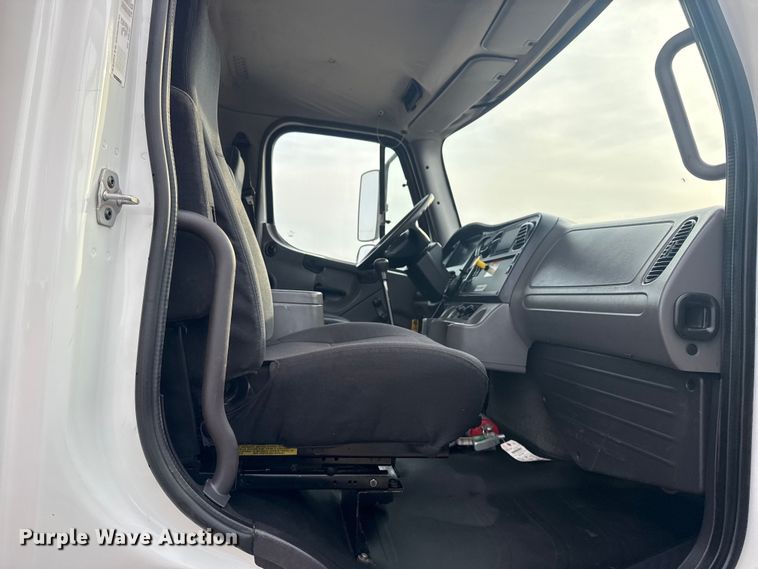 image for item EG2102 2014 Freightliner Business Class M2 utility / service truck