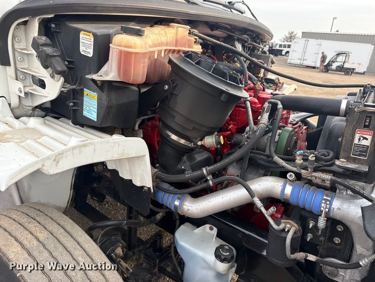 image for item EG2102 2014 Freightliner Business Class M2 utility / service truck