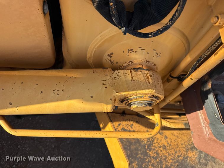 image for item EG2103 Case 580K 