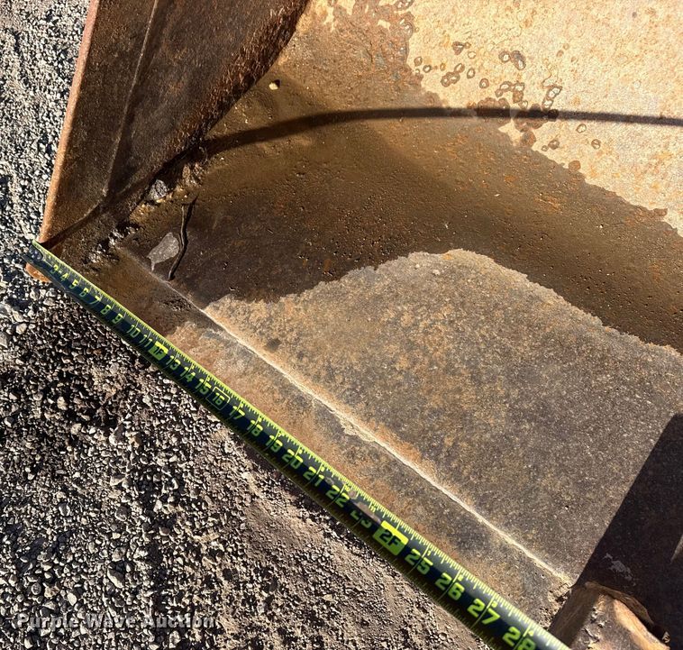 image for item EG2103 Case 580K 