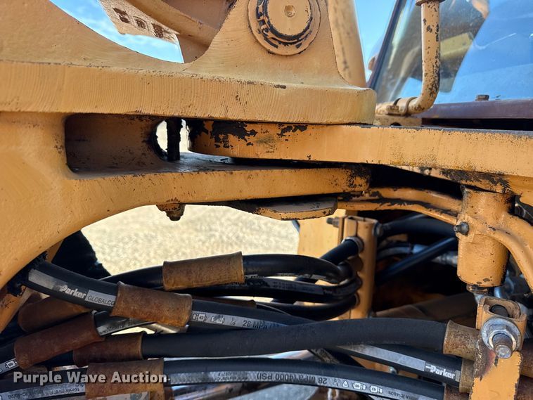 image for item EG2103 Case 580K 