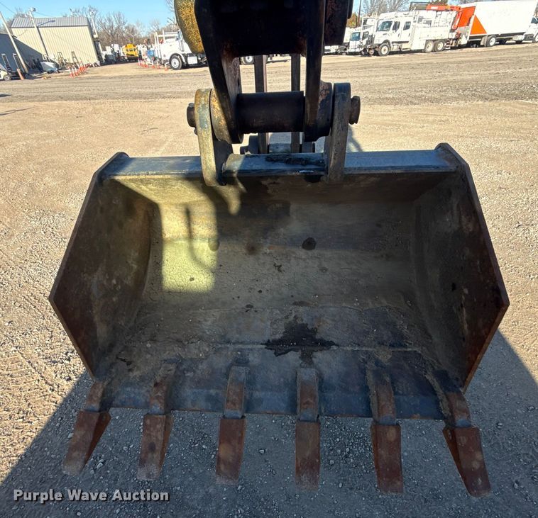 image for item EG2103 Case 580K 