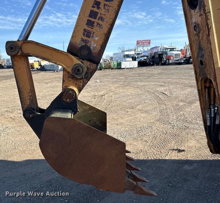 image for item EG2103 Case 580K 