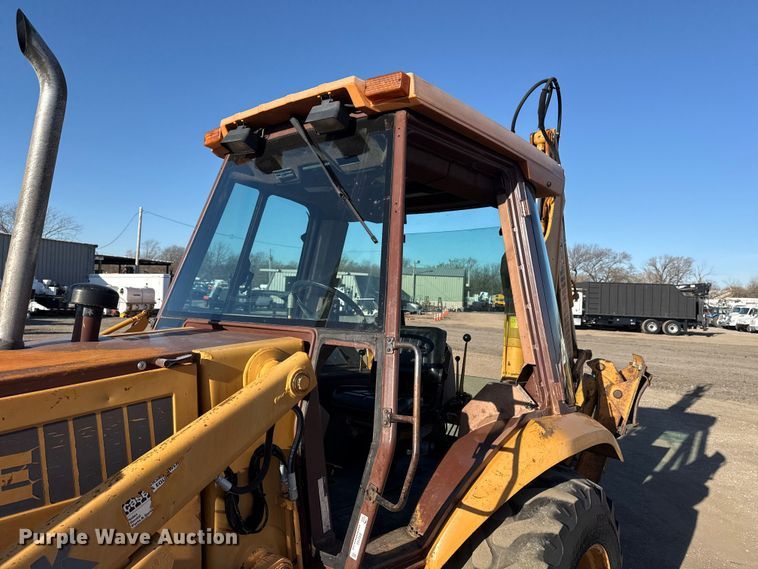 image for item EG2103 Case 580K 