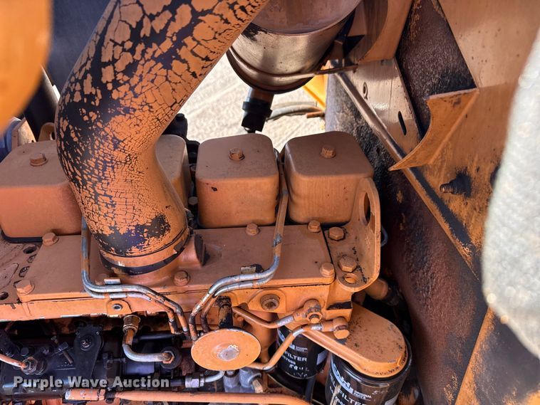 image for item EG2103 Case 580K 