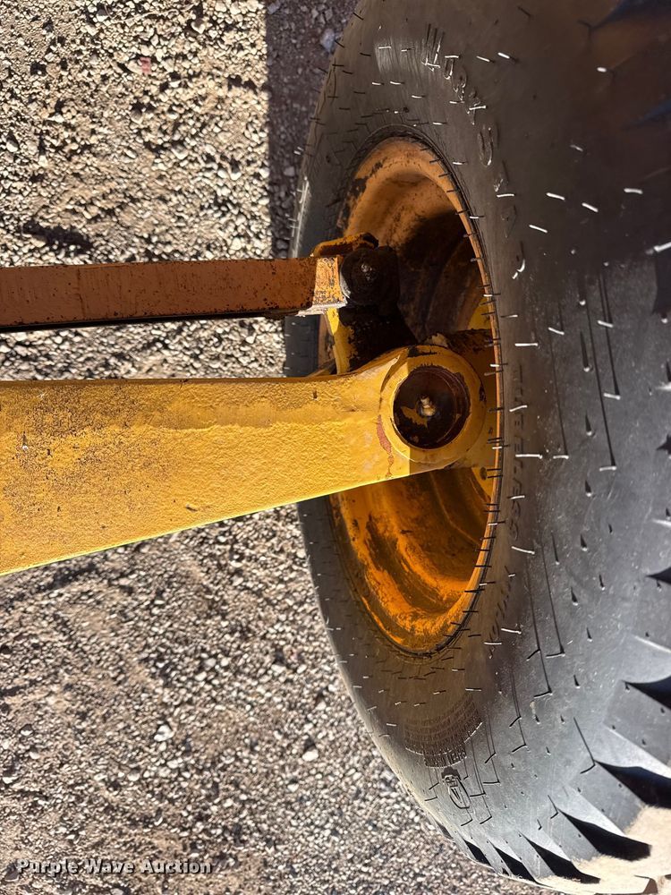 image for item EG2103 Case 580K 